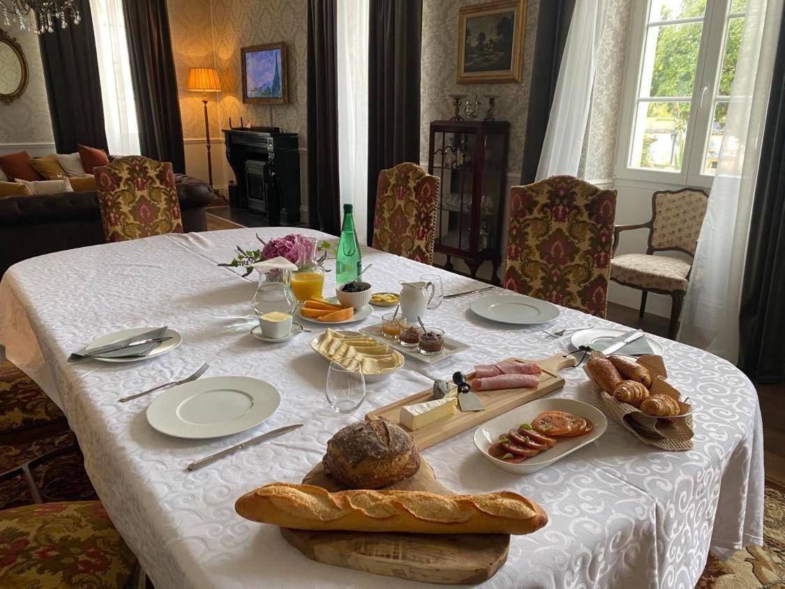 Le Grand Berger Chambres D'Hotes Angeac-Charente Екстериор снимка